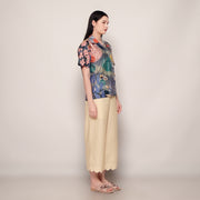 Butterflies & Bees Scallop Everyday Shirt
