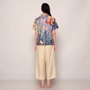 Butterflies & Bees Scallop Everyday Shirt