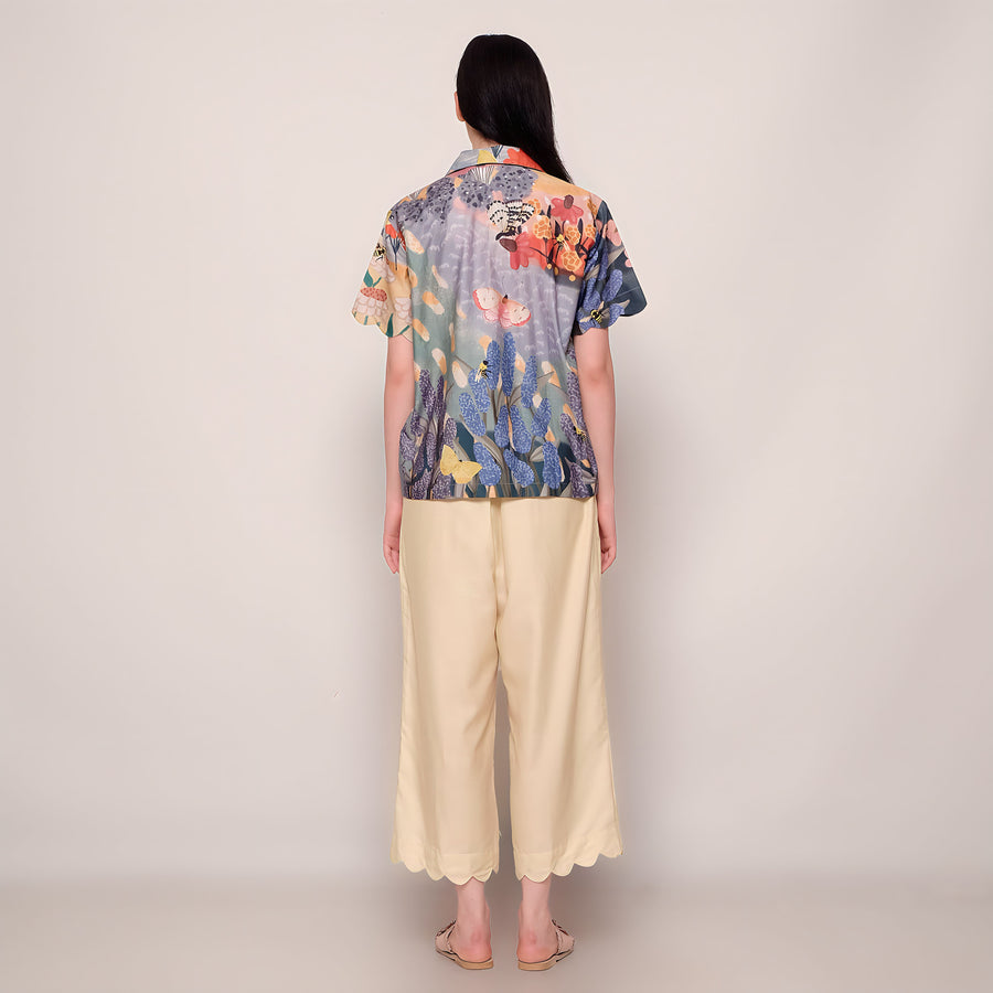 Butterflies & Bees Scallop Everyday Shirt