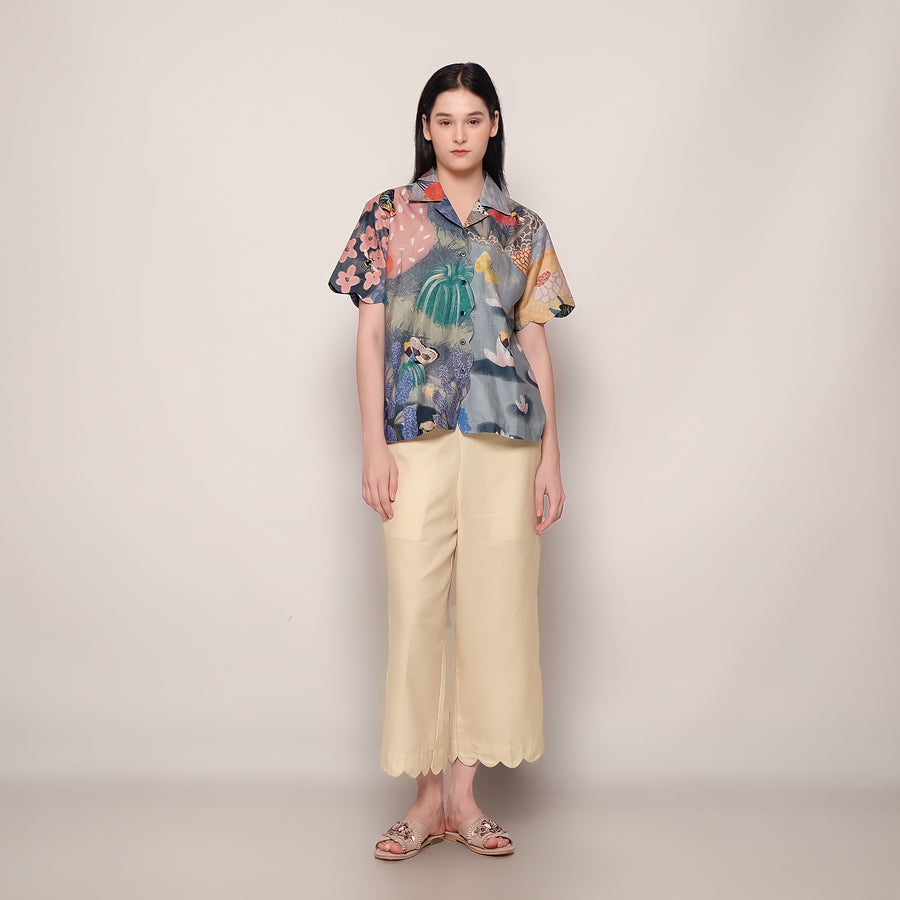 Butterflies & Bees Scallop Everyday Shirt