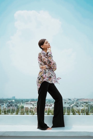 Believing Earth Oversized Shirt