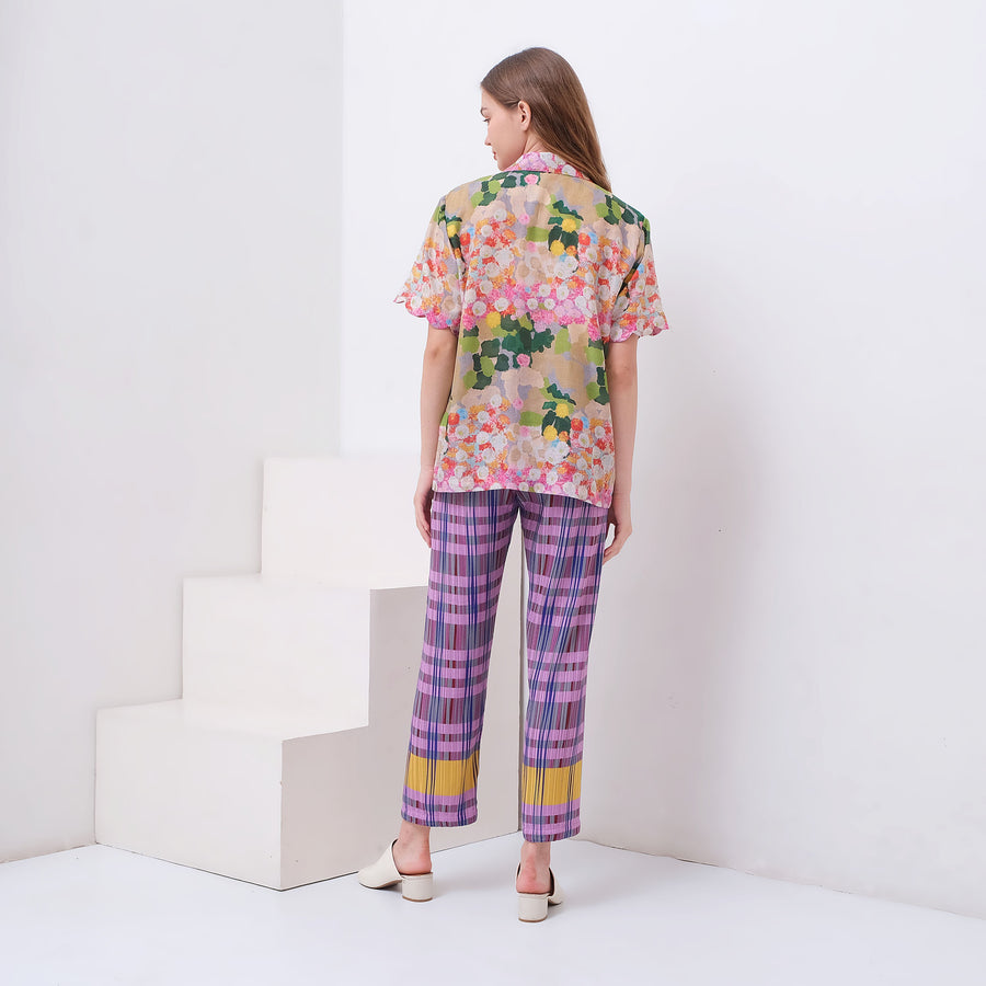 Chrysanthemum Garden Scallop Everyday Shirt