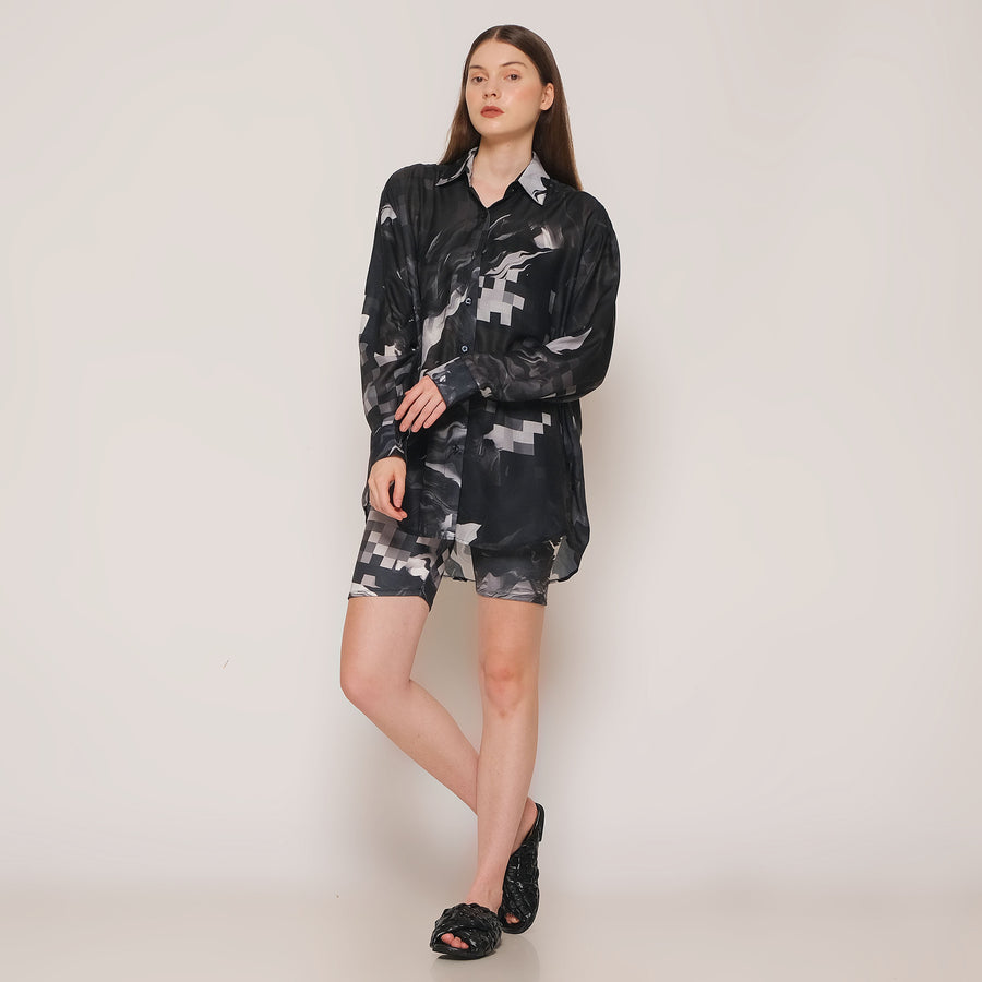 Momentum Oversized Shirt